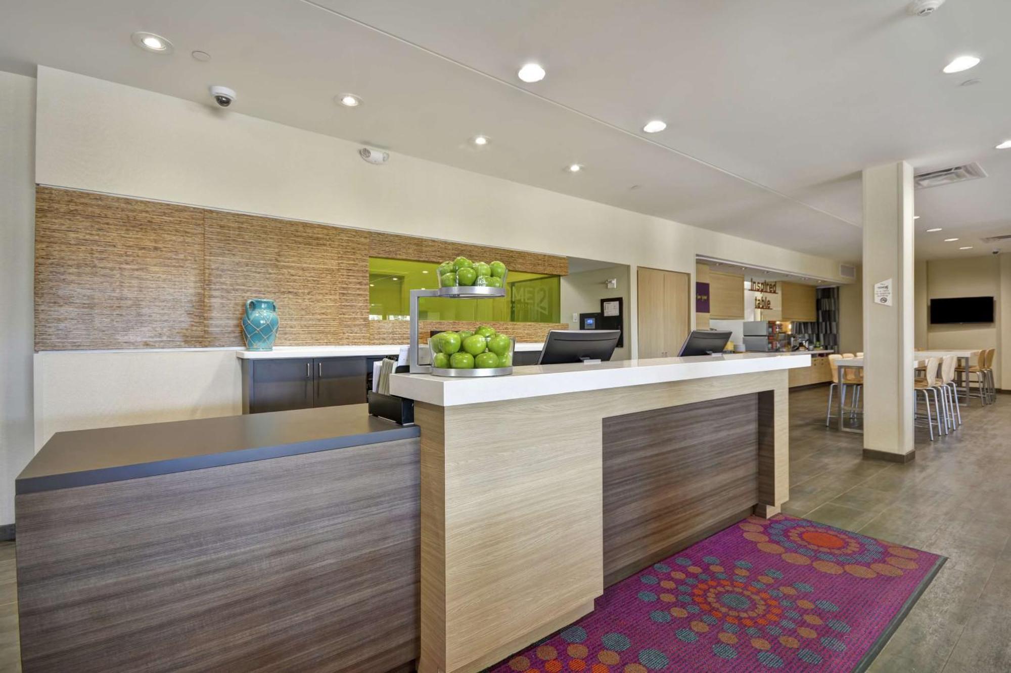 Home2 Suites By Hilton Stow Akron Екстериор снимка